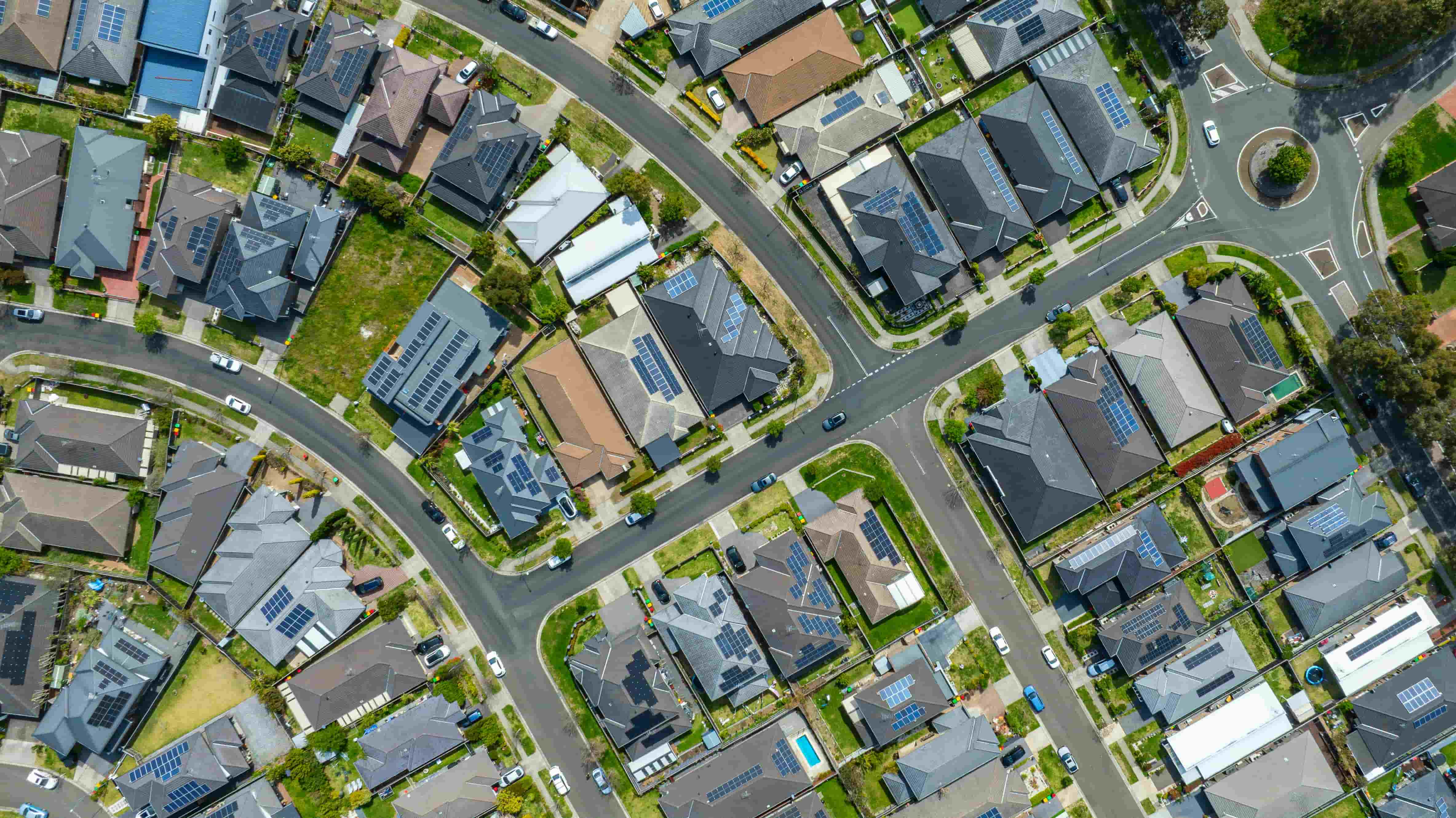 What is a Walkability Score? A Complete Guide to Walkable Homes and Neighbourhoods
